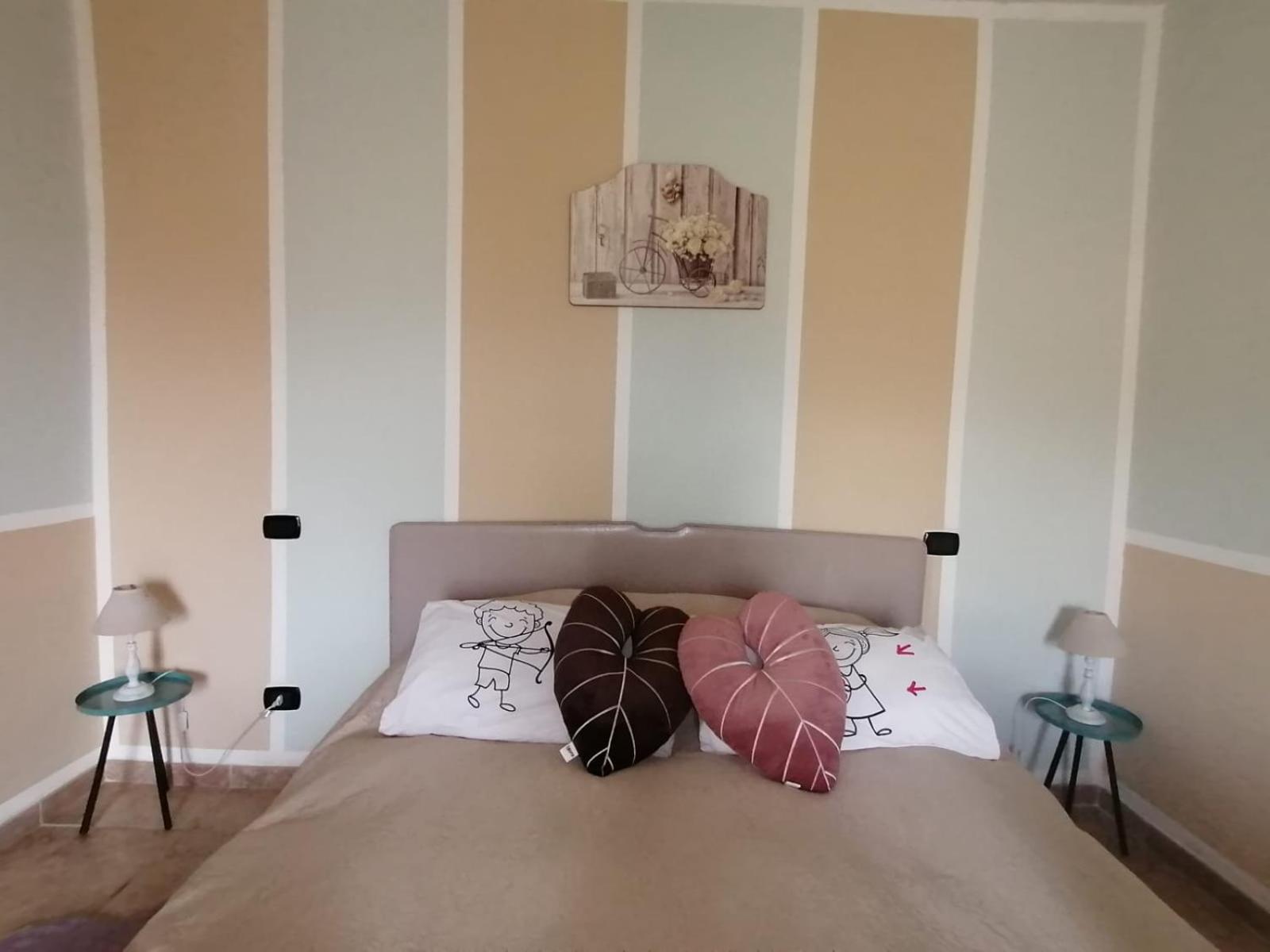 Casale Cavatella Bed & Breakfast Sermoneta Ngoại thất bức ảnh