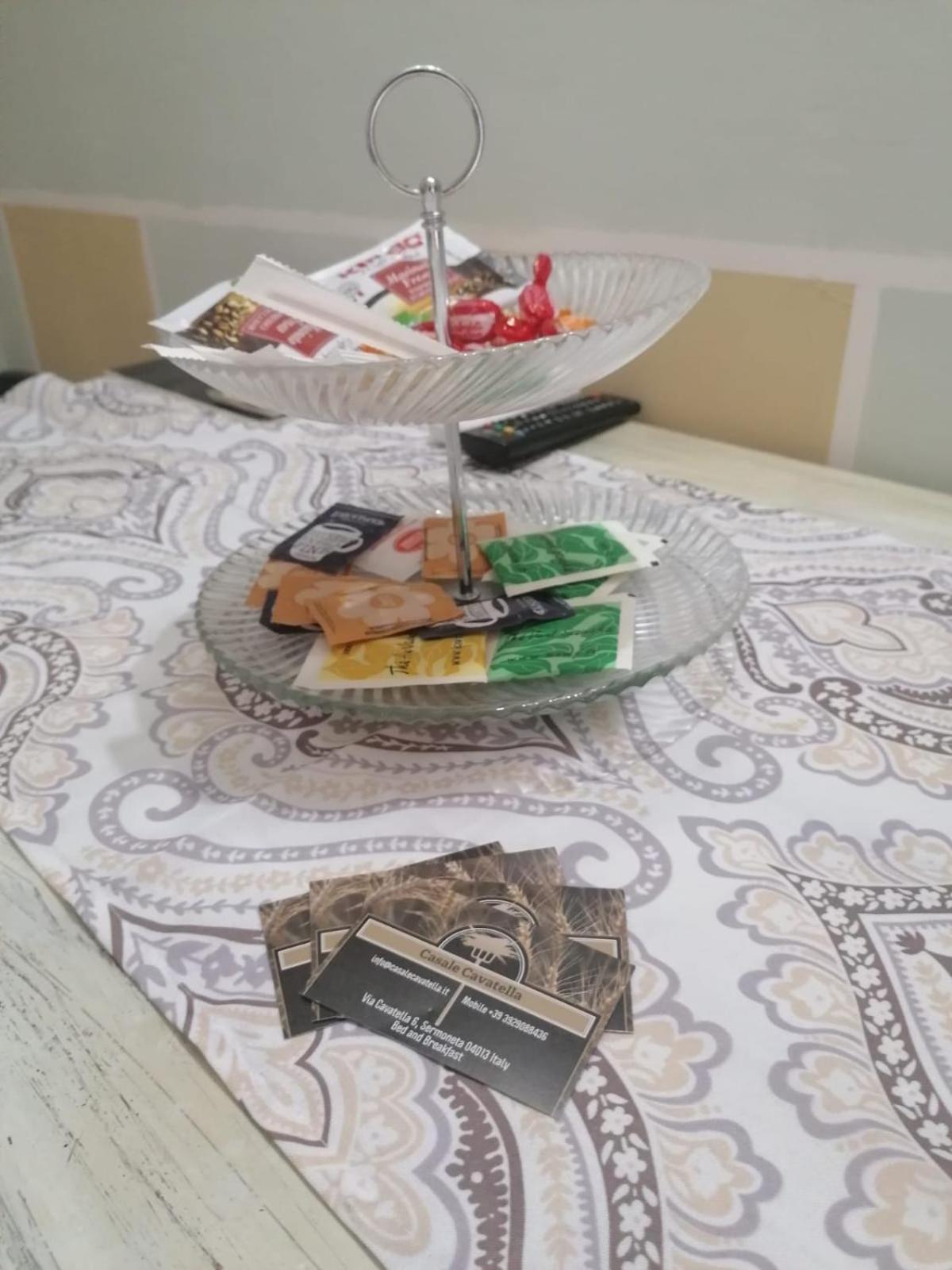 Casale Cavatella Bed & Breakfast Sermoneta Ngoại thất bức ảnh