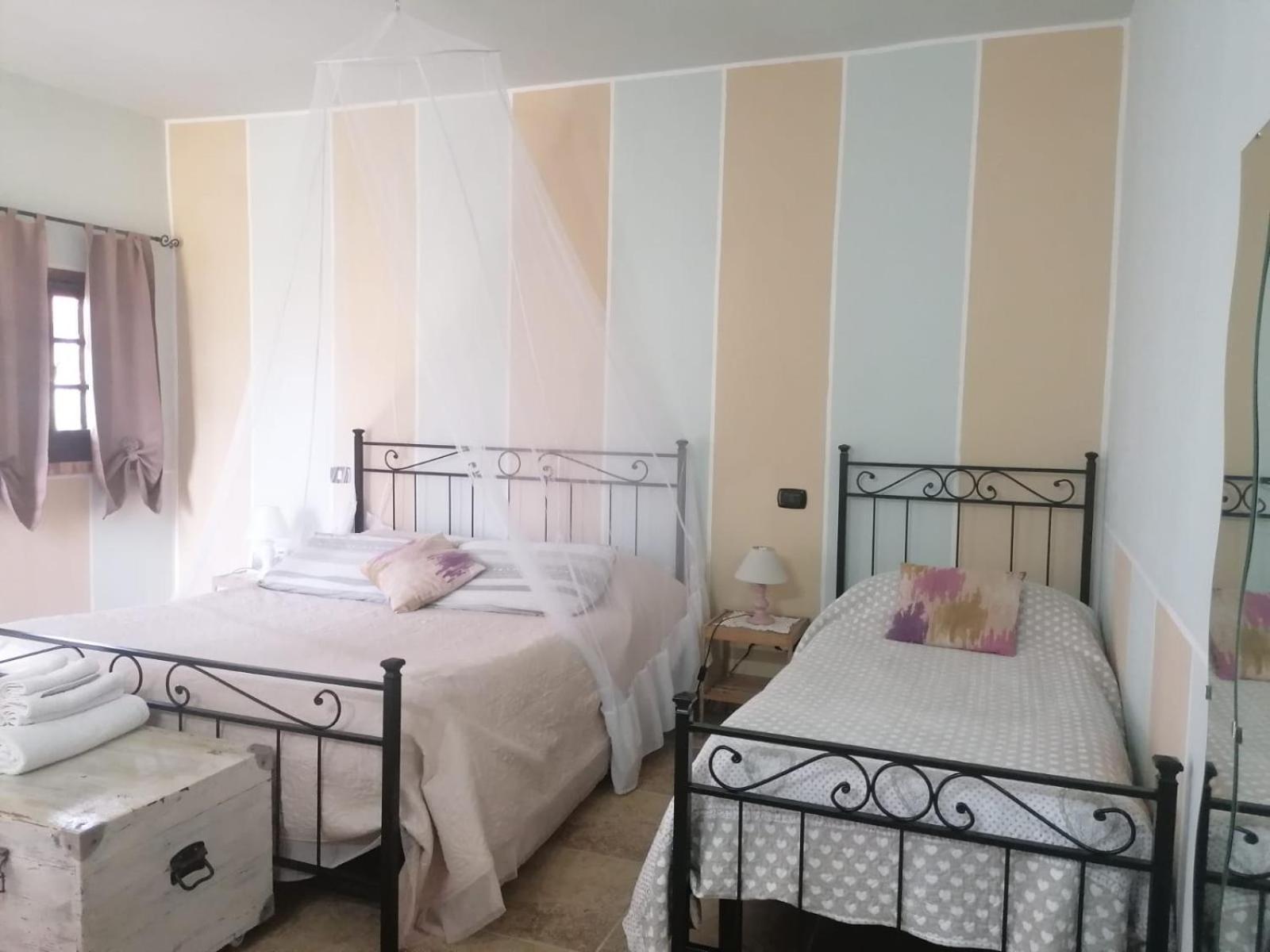 Casale Cavatella Bed & Breakfast Sermoneta Ngoại thất bức ảnh