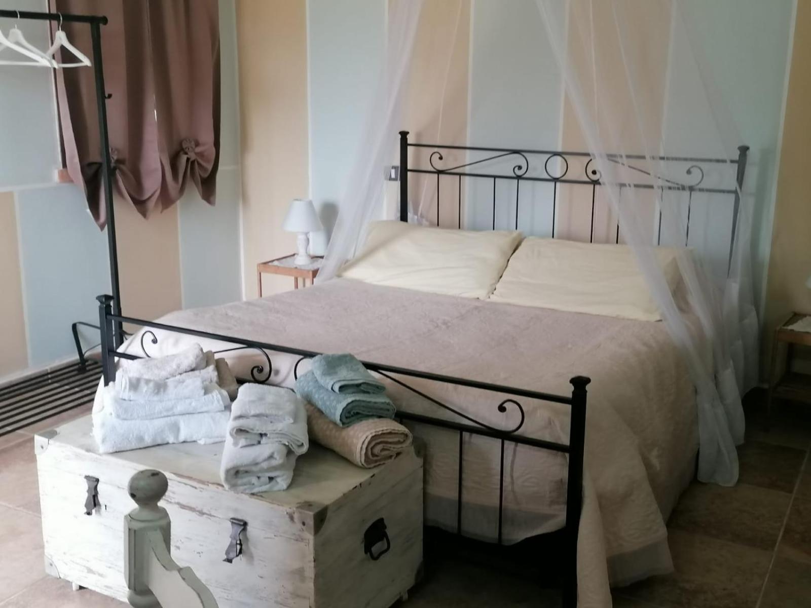 Casale Cavatella Bed & Breakfast Sermoneta Ngoại thất bức ảnh